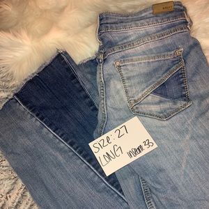 SIZE 27 ARIAT jeans